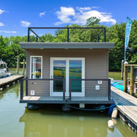 Hank's 40' Luxury Houseboat - Your Floating Oasis