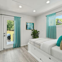 Hank's 40' Luxury Houseboat - Your Floating Oasis