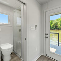 Hank's 40' Luxury Houseboat - Your Floating Oasis