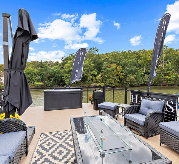 Hank’s 26' Custom Bungalow 'Lil Red'